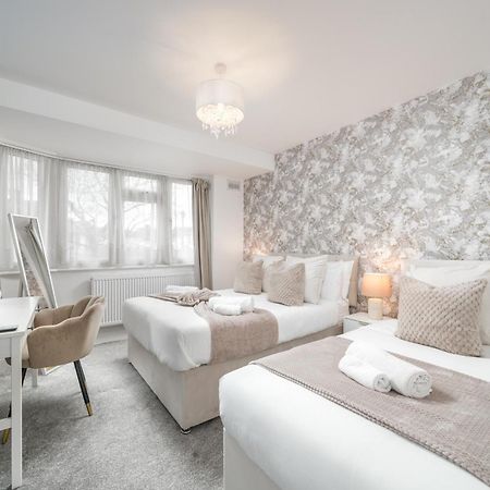 Lux 3Bed Near Wembley With Parking By Oceana Group - Sleeps 8 Leilighet Harrow Eksteriør bilde