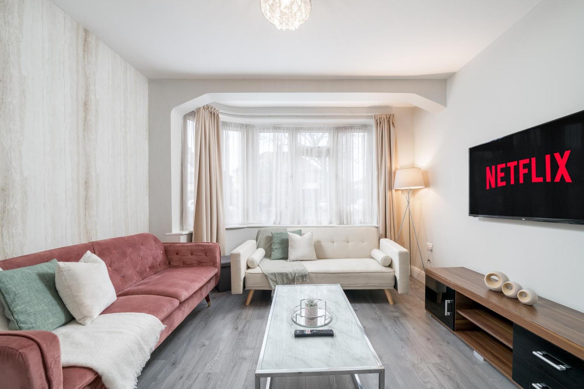 Lux 3Bed Near Wembley With Parking By Oceana Group - Sleeps 8 Leilighet Harrow Eksteriør bilde