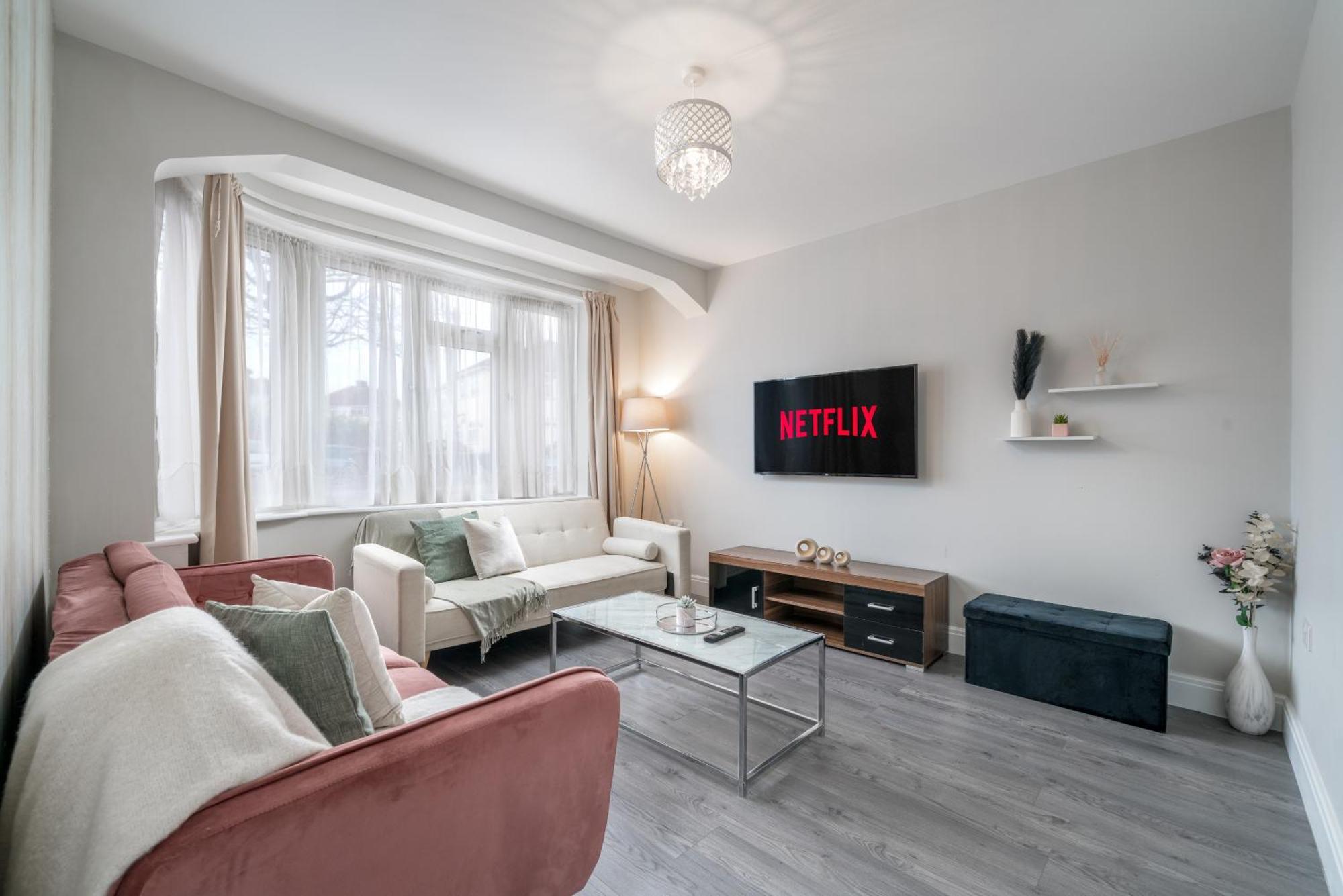 Lux 3Bed Near Wembley With Parking By Oceana Group - Sleeps 8 Leilighet Harrow Eksteriør bilde