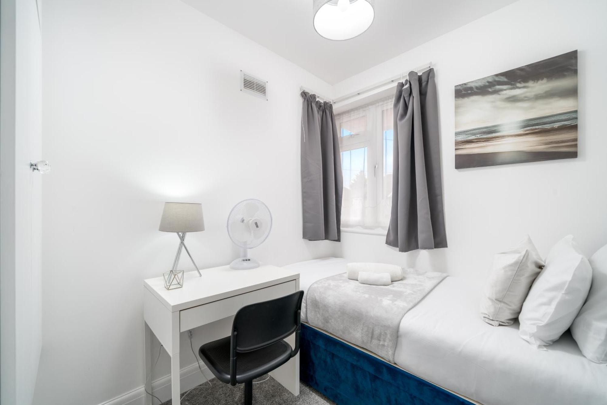 Lux 3Bed Near Wembley With Parking By Oceana Group - Sleeps 8 Leilighet Harrow Eksteriør bilde